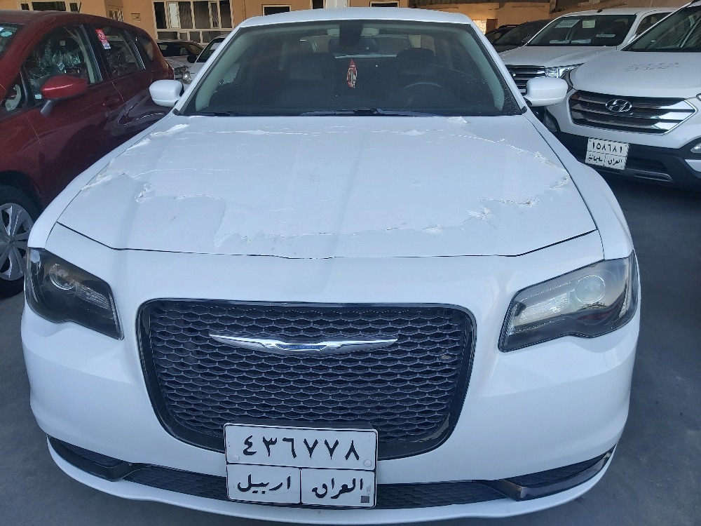کرایسلەر 300